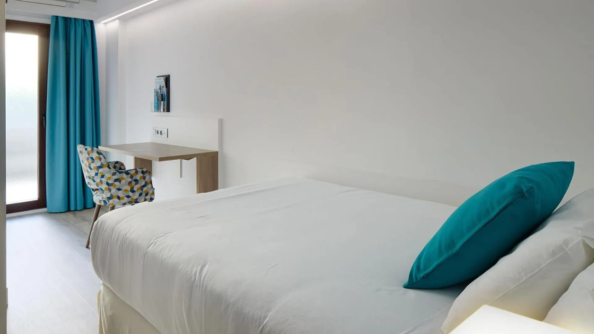 סן סבסטיאן Hotel Parma 2*, סן סבסטיאן