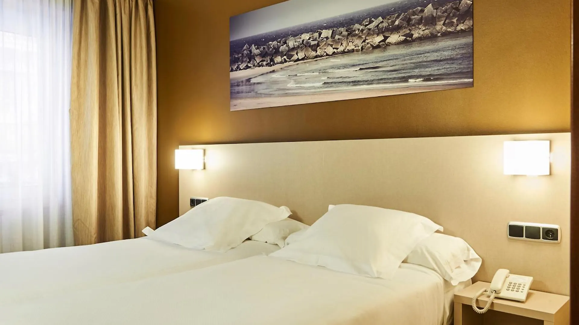 סן סבסטיאן Hotel Parma 2*, סן סבסטיאן ספרד